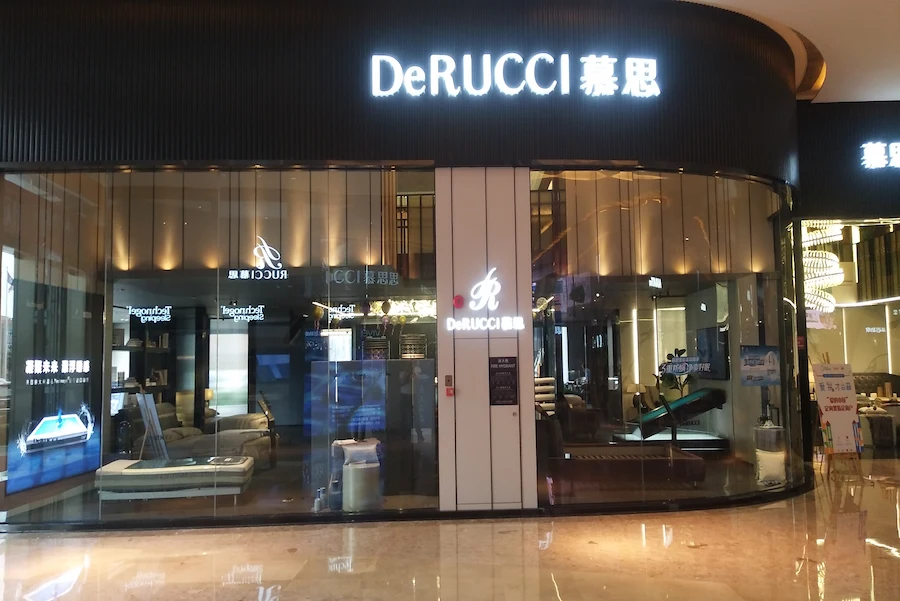 DeRUCCI